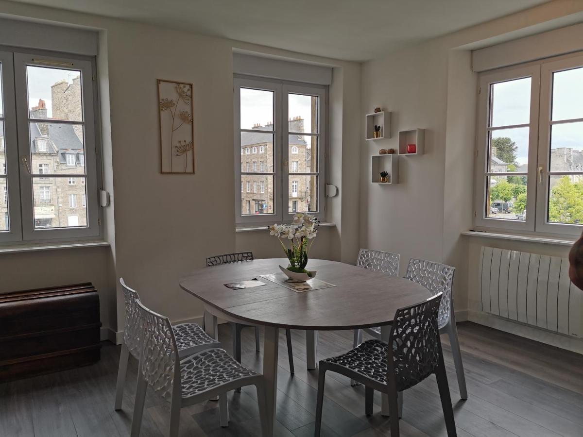 Les Appartements Du Marche ดีน็อง ภายนอก รูปภาพ