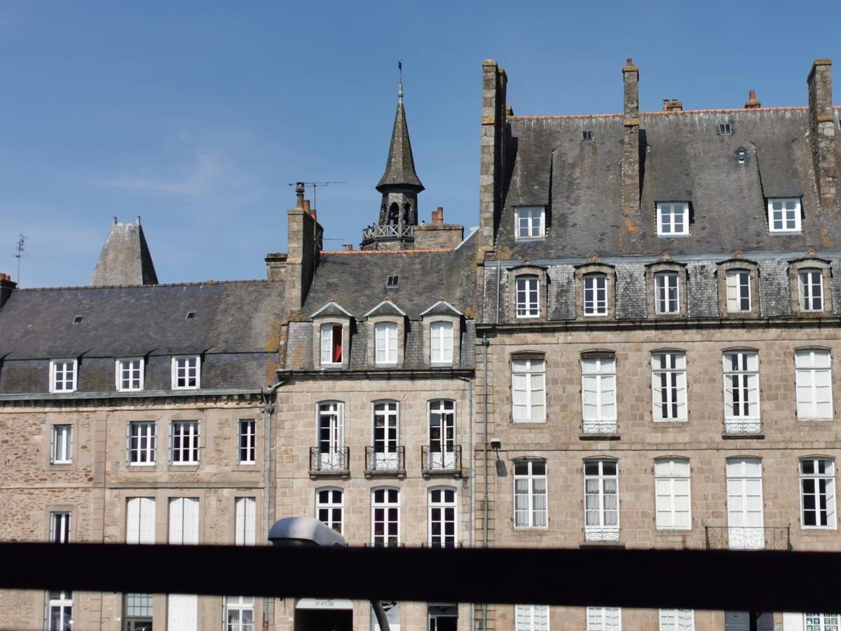 Les Appartements Du Marche ดีน็อง ภายนอก รูปภาพ